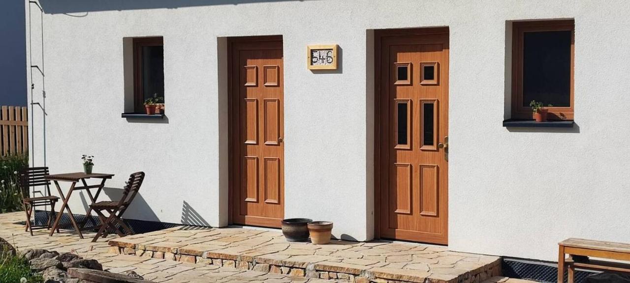 Lovely Fully-Equipped Studio In Tisa Village. Rocks Only 5 Minutes Walk Exterior photo